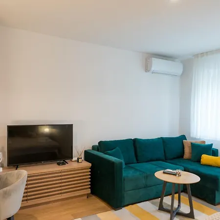 Апартаменты Apartman Sandra *